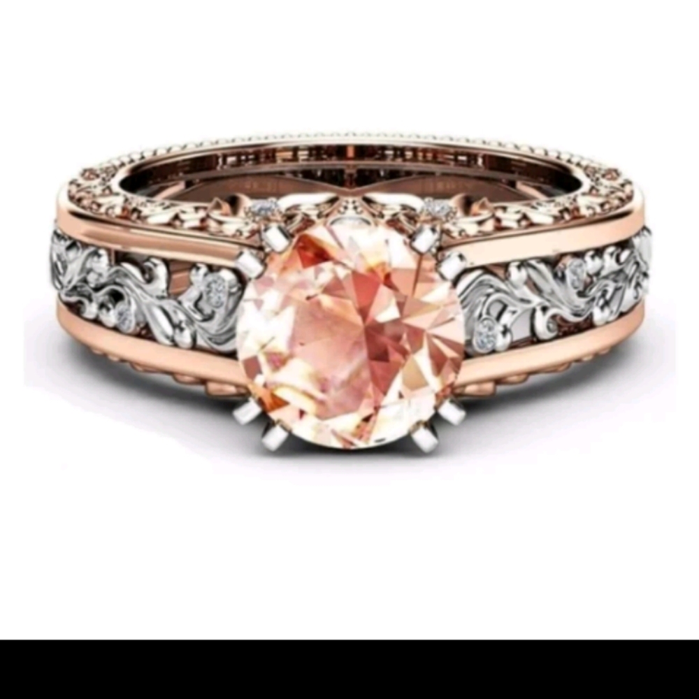 Ring - Picture 3 of 4
